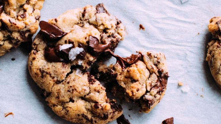 BEST-EVER CHOCOLATE CHIP COOKIES